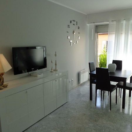 Residence Albert Premier Ментона Экстерьер фото