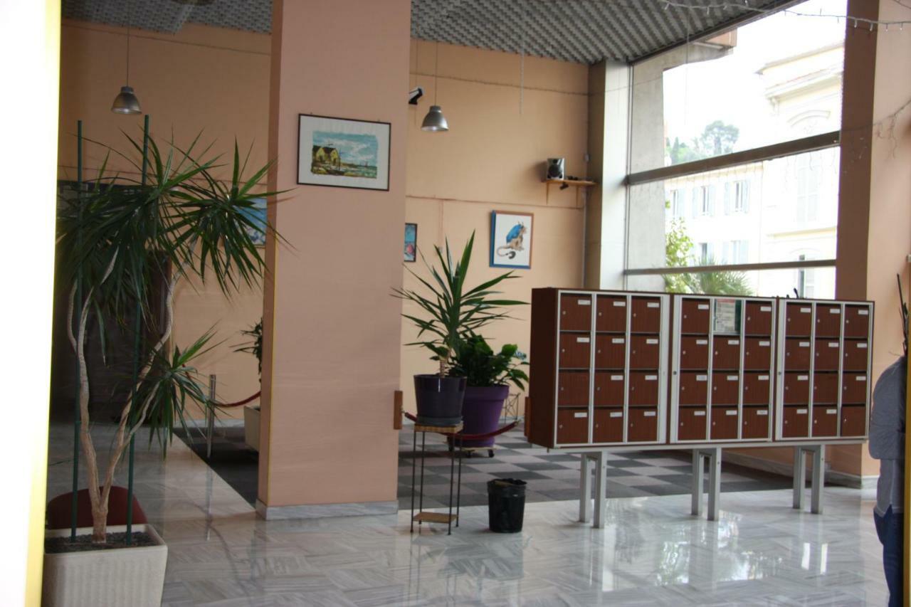 Residence Albert Premier Ментона Экстерьер фото